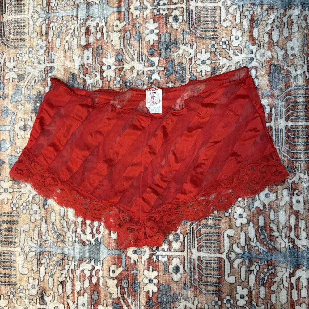 Fredricks Of Hollywood Seductive Red Lace Boyshorts Medium